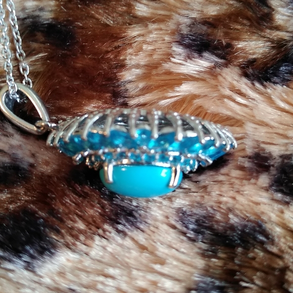 NATURAL ARIZONA SLEEPING BEAUTY TURQUOISE & NEON APATITE NECKLACE - Picture 3 of 9